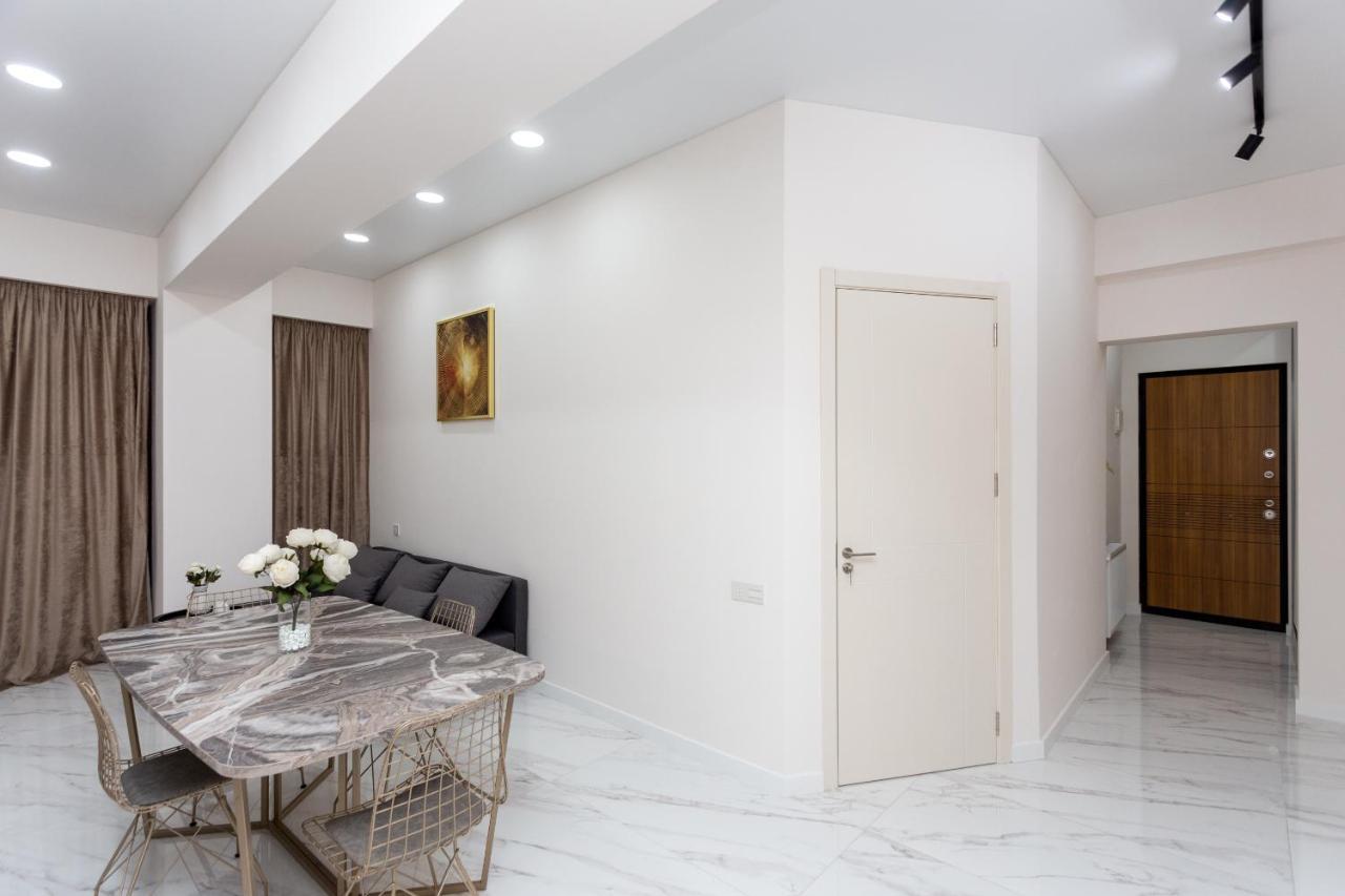 New Saburtalo Apartment Tbilissi Extérieur photo